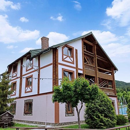Hirskyy Svitanok Mihove Exteriér fotografie