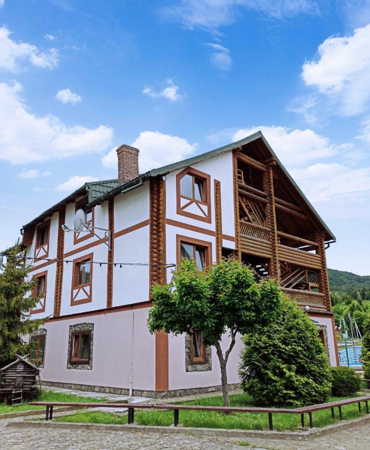 Hirskyy Svitanok Mihove Exteriér fotografie