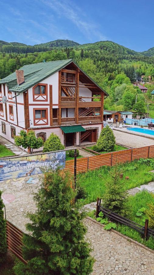 Hirskyy Svitanok Mihove Exteriér fotografie